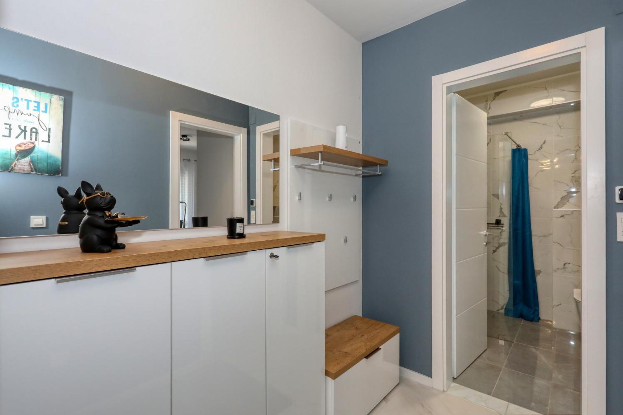 Apartment Relex With Pool & Jacuzzi Привлака Экстерьер фото